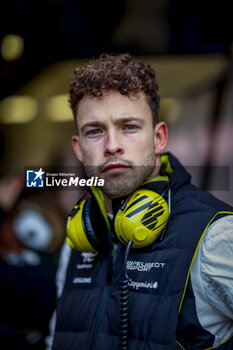 2024-06-16 - JENSEN Mikkel (dnk), Peugeot TotalEnergies, Peugeot 9x8 #93, Hypercar, FIA WEC, portrait during the 2024 24 Hours of Le Mans, 4th round of the 2024 FIA World Endurance Championship, on the Circuit des 24 Heures du Mans, from June 15 to 16, 2024 in Le Mans, France - 24 HEURES DU MANS 2024 - RACE - ENDURANCE - MOTORS