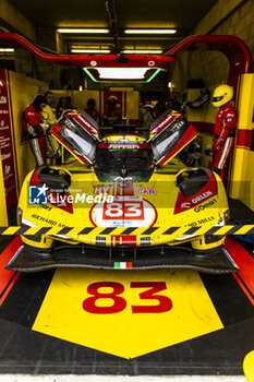 2024-06-16 - 83 KUBICA Robert (pol), SHWARTZMAN Robert (isr), YE Yifei (chn), AF Corse, Ferrari 499P #83, Hypercar, FIA WEC, in the garage after their problem during the 2024 24 Hours of Le Mans, 4th round of the 2024 FIA World Endurance Championship, on the Circuit des 24 Heures du Mans, from June 15 to 16, 2024 in Le Mans, France - 24 HEURES DU MANS 2024 - RACE - ENDURANCE - MOTORS