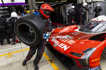 2024-06-16 - during the 2024 24 Hours of Le Mans, 4th round of the 2024 FIA World Endurance Championship, on the Circuit des 24 Heures du Mans, from June 15 to 16, 2024 in Le Mans, France - 24 HEURES DU MANS 2024 - RACE - ENDURANCE - MOTORS