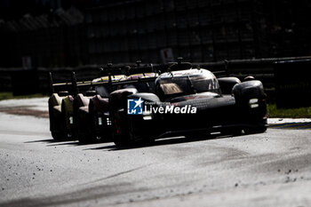 2024-06-16 - 07 LOPEZ José María (arg), KOBAYASHI Kamui (jpn), DE VRIES Nyck (nld), Toyota Gazoo Racing, Toyota GR010 - Hybrid #07, Hypercar, FIA WEC, 50 FUOCO Antonio (ita), MOLINA Miguel (spa), NIELSEN Nicklas (dnk), Ferrari AF Corse, Ferrari 499P #50, Hypercar, FIA WEC, 83 KUBICA Robert (pol), SHWARTZMAN Robert (isr), YE Yifei (chn), AF Corse, Ferrari 499P #83, Hypercar, FIA WEC, action during the 2024 24 Hours of Le Mans, 4th round of the 2024 FIA World Endurance Championship, on the Circuit des 24 Heures du Mans, from June 15 to 16, 2024 in Le Mans, France - 24 HEURES DU MANS 2024 - RACE - ENDURANCE - MOTORS