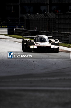 2024-06-16 - 12 STEVENS Will (gbr), ILOTT Callum (gbr), NATO Norman (fra), Hertz Team Jota, Porsche 963 #12, Hypercar, FIA WEC, action during the 2024 24 Hours of Le Mans, 4th round of the 2024 FIA World Endurance Championship, on the Circuit des 24 Heures du Mans, from June 15 to 16, 2024 in Le Mans, France - 24 HEURES DU MANS 2024 - RACE - ENDURANCE - MOTORS