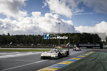 2024-06-16 - 99 TINCKNELL Harry (gbr), JANI Neel (swi), ANDLAUER Julien (fra), Proton Competition, Porsche 963 #99, Hypercar, FIA WEC, action during the 2024 24 Hours of Le Mans, 4th round of the 2024 FIA World Endurance Championship, on the Circuit des 24 Heures du Mans, from June 15 to 16, 2024 in Le Mans, France - 24 HEURES DU MANS 2024 - RACE - ENDURANCE - MOTORS