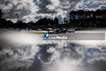 2024-06-16 - 311 DERANI Luis Felipe (bra), AITKEN Jack (gbr), DRUGOVICH Felipe (bra), Whelen Cadillac Racing, Cadillac V-Series.R #311, Hypercar, action during the 2024 24 Hours of Le Mans, 4th round of the 2024 FIA World Endurance Championship, on the Circuit des 24 Heures du Mans, from June 15 to 16, 2024 in Le Mans, France - 24 HEURES DU MANS 2024 - RACE - ENDURANCE - MOTORS