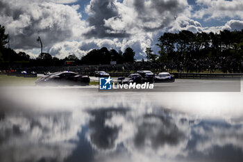 2024-06-16 - 14 HYETT PJ (usa), DELETRAZ Louis (swi), QUINN Alex (gbr), AO by TF, Oreca 07 - Gibson #14, LMP2 PRO/AM, action during the 2024 24 Hours of Le Mans, 4th round of the 2024 FIA World Endurance Championship, on the Circuit des 24 Heures du Mans, from June 15 to 16, 2024 in Le Mans, France - 24 HEURES DU MANS 2024 - RACE - ENDURANCE - MOTORS