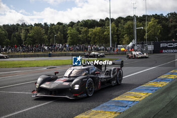 2024-06-16 - 07 LOPEZ José María (arg), KOBAYASHI Kamui (jpn), DE VRIES Nyck (nld), Toyota Gazoo Racing, Toyota GR010 - Hybrid #07, Hypercar, FIA WEC, action during the 2024 24 Hours of Le Mans, 4th round of the 2024 FIA World Endurance Championship, on the Circuit des 24 Heures du Mans, from June 15 to 16, 2024 in Le Mans, France - 24 HEURES DU MANS 2024 - RACE - ENDURANCE - MOTORS