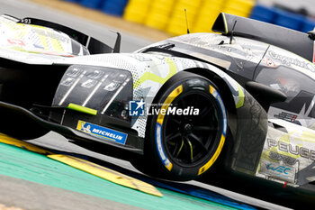 2024-06-16 - 93 VERGNE Jean-Eric (fra), JENSEN Mikkel (dnk), MULLER Nico (swi), Peugeot TotalEnergies, Peugeot 9x8 #93, Hypercar, FIA WEC, action during the 2024 24 Hours of Le Mans, 4th round of the 2024 FIA World Endurance Championship, on the Circuit des 24 Heures du Mans, from June 15 to 16, 2024 in Le Mans, France - 24 HEURES DU MANS 2024 - RACE - ENDURANCE - MOTORS