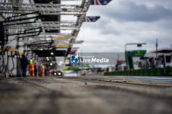 2024-06-16 - illustration pitlane, during the 2024 24 Hours of Le Mans, 4th round of the 2024 FIA World Endurance Championship, on the Circuit des 24 Heures du Mans, from June 15 to 16, 2024 in Le Mans, France - 24 HEURES DU MANS 2024 - RACE - ENDURANCE - MOTORS