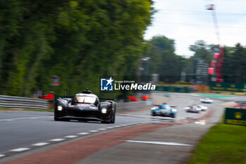 2024-06-16 - 07 LOPEZ José María (arg), KOBAYASHI Kamui (jpn), DE VRIES Nyck (nld), Toyota Gazoo Racing, Toyota GR010 - Hybrid #07, Hypercar, FIA WEC, action during the 2024 24 Hours of Le Mans, 4th round of the 2024 FIA World Endurance Championship, on the Circuit des 24 Heures du Mans, from June 15 to 16, 2024 in Le Mans, France - 24 HEURES DU MANS 2024 - RACE - ENDURANCE - MOTORS