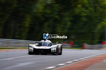 2024-06-16 - 94 VANDOORNE Stoffel (bel), DUVAL Loïc (fra), DI RESTA Paul (gbr), Peugeot TotalEnergies, Peugeot 9x8 #94, Hypercar, FIA WEC, action during the 2024 24 Hours of Le Mans, 4th round of the 2024 FIA World Endurance Championship, on the Circuit des 24 Heures du Mans, from June 15 to 16, 2024 in Le Mans, France - 24 HEURES DU MANS 2024 - RACE - ENDURANCE - MOTORS