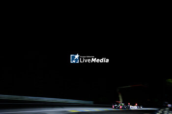 2024-06-16 - 93 VERGNE Jean-Eric (fra), JENSEN Mikkel (dnk), MULLER Nico (swi), Peugeot TotalEnergies, Peugeot 9x8 #93, Hypercar, FIA WEC, action during the 2024 24 Hours of Le Mans, 4th round of the 2024 FIA World Endurance Championship, on the Circuit des 24 Heures du Mans, from June 15 to 16, 2024 in Le Mans, France - 24 HEURES DU MANS 2024 - RACE - ENDURANCE - MOTORS