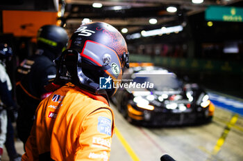 2024-06-16 - HAMAGHUCHI Hiroshi (jpn), United Autosports, McLaren 720S GT3 Evo #95, LM GT3, FIA WEC, portrait during the 2024 24 Hours of Le Mans, 4th round of the 2024 FIA World Endurance Championship, on the Circuit des 24 Heures du Mans, from June 15 to 16, 2024 in Le Mans, France - 24 HEURES DU MANS 2024 - RACE - ENDURANCE - MOTORS