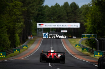 2024-06-16 - 06 ESTRE Kevin (fra), LOTTERER André (ger), VANTHOOR Laurens (bel), Porsche Penske Motorsport, Porsche 963 #06, Hypercar, FIA WEC, action during the 2024 24 Hours of Le Mans, 4th round of the 2024 FIA World Endurance Championship, on the Circuit des 24 Heures du Mans, from June 15 to 16, 2024 in Le Mans, France - 24 HEURES DU MANS 2024 - RACE - ENDURANCE - MOTORS