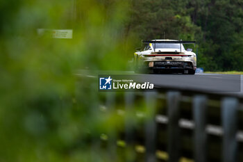 2024-06-16 - 92 MALYKHIN Aliaksandr (kna), STURM Joel (ger), BACHLER Klaus (aut), Manthey Purerxcing, Porsche 911 GT3 R #91, LM GT3, FIA WEC, action during the 2024 24 Hours of Le Mans, 4th round of the 2024 FIA World Endurance Championship, on the Circuit des 24 Heures du Mans, from June 15 to 16, 2024 in Le Mans, France - 24 HEURES DU MANS 2024 - RACE - ENDURANCE - MOTORS