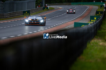 2024-06-16 - 86 WAINWRIGHT Michael (gbr), SERRA Daniel (bra), PERA Riccardo (ita), GR Racing, Ferrari 296 LMGT3 #86, LM GT3, action during the 2024 24 Hours of Le Mans, 4th round of the 2024 FIA World Endurance Championship, on the Circuit des 24 Heures du Mans, from June 15 to 16, 2024 in Le Mans, France - 24 HEURES DU MANS 2024 - RACE - ENDURANCE - MOTORS