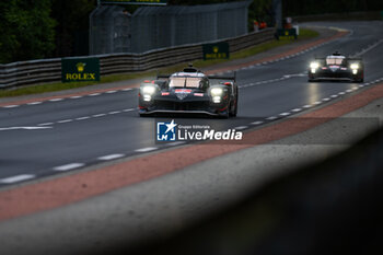 2024-06-16 - 07 LOPEZ José María (arg), KOBAYASHI Kamui (jpn), DE VRIES Nyck (nld), Toyota Gazoo Racing, Toyota GR010 - Hybrid #07, Hypercar, FIA WEC, action during the 2024 24 Hours of Le Mans, 4th round of the 2024 FIA World Endurance Championship, on the Circuit des 24 Heures du Mans, from June 15 to 16, 2024 in Le Mans, France - 24 HEURES DU MANS 2024 - RACE - ENDURANCE - MOTORS