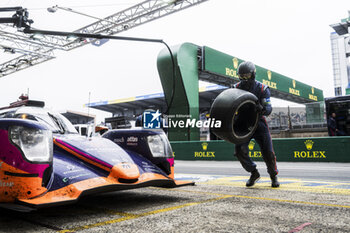 2024-06-16 - 23 KEATING Ben (usa), ALBUQUERQUE Filipe (prt), HANLEY Ben (gbr), United Autosports USA, Oreca 07 - Gibson #23 PRO/AM, LMP2, action during the 2024 24 Hours of Le Mans, 4th round of the 2024 FIA World Endurance Championship, on the Circuit des 24 Heures du Mans, from June 15 to 16, 2024 in Le Mans, France - 24 HEURES DU MANS 2024 - RACE - ENDURANCE - MOTORS