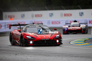 2024-06-16 - 70 IRIBE Brendan (usa), MILLROY Ollie (gar), SCHANDORFF Frederik (dnk), Inception Racing, McLaren 720S LMGT3 Evo, LM GT3, action during the 2024 24 Hours of Le Mans, 4th round of the 2024 FIA World Endurance Championship, on the Circuit des 24 Heures du Mans, from June 15 to 16, 2024 in Le Mans, France - 24 HEURES DU MANS 2024 - RACE - ENDURANCE - MOTORS