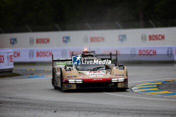 2024-06-16 - 12 STEVENS Will (gbr), ILOTT Callum (gbr), NATO Norman (fra), Hertz Team Jota, Porsche 963 #12, Hypercar, FIA WEC, action during the 2024 24 Hours of Le Mans, 4th round of the 2024 FIA World Endurance Championship, on the Circuit des 24 Heures du Mans, from June 15 to 16, 2024 in Le Mans, France - 24 HEURES DU MANS 2024 - RACE - ENDURANCE - MOTORS