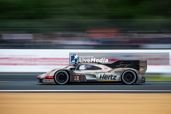 2024-06-16 - 12 STEVENS Will (gbr), ILOTT Callum (gbr), NATO Norman (fra), Hertz Team Jota, Porsche 963 #12, Hypercar, FIA WEC, action during the 2024 24 Hours of Le Mans, 4th round of the 2024 FIA World Endurance Championship, on the Circuit des 24 Heures du Mans, from June 15 to 16, 2024 in Le Mans, France - 24 HEURES DU MANS 2024 - RACE - ENDURANCE - MOTORS