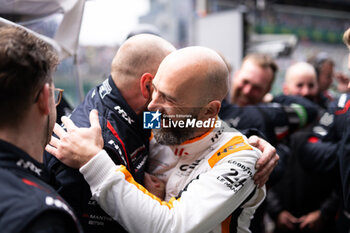 2024-06-16 - Porsche Manthey Purerxcing celebrates their win with SHAHIN Yasser (aus), during the 2024 24 Hours of Le Mans, 4th round of the 2024 FIA World Endurance Championship, on the Circuit des 24 Heures du Mans, from June 15 to 16, 2024 in Le Mans, France - 24 HEURES DU MANS 2024 - RACE - ENDURANCE - MOTORS