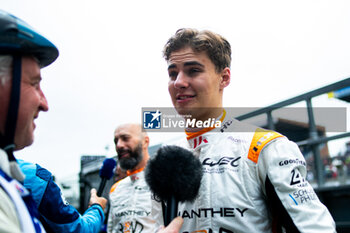 2024-06-16 - Porsche Manthey Purerxcing celebrates their win with SCHURING Morris (nld), during the 2024 24 Hours of Le Mans, 4th round of the 2024 FIA World Endurance Championship, on the Circuit des 24 Heures du Mans, from June 15 to 16, 2024 in Le Mans, France - 24 HEURES DU MANS 2024 - RACE - ENDURANCE - MOTORS