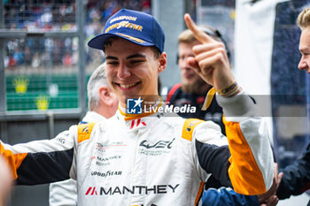 2024-06-16 - Porsche Manthey Purerxcing celebrates their win with SCHURING Morris (nld), during the 2024 24 Hours of Le Mans, 4th round of the 2024 FIA World Endurance Championship, on the Circuit des 24 Heures du Mans, from June 15 to 16, 2024 in Le Mans, France - 24 HEURES DU MANS 2024 - RACE - ENDURANCE - MOTORS