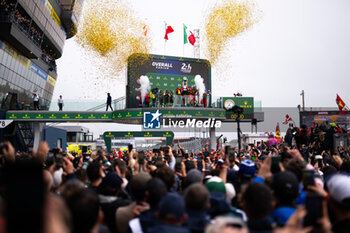 2024-06-16 - Podium 50 FUOCO Antonio (ita), MOLINA Miguel (spa), NIELSEN Nicklas (dnk), Ferrari AF Corse, Ferrari 499P #50, Hypercar, FIA WEC, 07 CONWAY Mike (gbr), KOBAYASHI Kamui (jpn), DE VRIES Nyck (nld), Toyota Gazoo Racing, Toyota GR010 - Hybrid #07, Hypercar, FIA WEC, 51 PIER GUIDI Alessandro (ita), CALADO James (gbr), GIOVINAZZI Antonio (ita), Ferrari AF Corse, Ferrari 499P #51, Hypercar, FIA WEC, during the 2024 24 Hours of Le Mans, 4th round of the 2024 FIA World Endurance Championship, on the Circuit des 24 Heures du Mans, from June 15 to 16, 2024 in Le Mans, France - 24 HEURES DU MANS 2024 - RACE - ENDURANCE - MOTORS