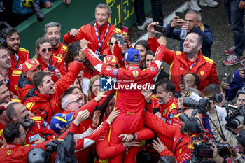 2024-06-16 - finish line, arrivee, podium, portrait ambiance pitlane, 50 FUOCO Antonio (ita), MOLINA Miguel (spa), NIELSEN Nicklas (dnk), Ferrari AF Corse, Ferrari 499P #50, Hypercar, FIA WEC, portrait during the 2024 24 Hours of Le Mans, 4th round of the 2024 FIA World Endurance Championship, on the Circuit des 24 Heures du Mans, from June 15 to 16, 2024 in Le Mans, France - 24 HEURES DU MANS 2024 - RACE - ENDURANCE - MOTORS