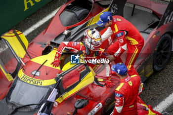 2024-06-16 - 50 FUOCO Antonio (ita), MOLINA Miguel (spa), NIELSEN Nicklas (dnk), Ferrari AF Corse, Ferrari 499P #50, Hypercar, FIA WEC, finish line, arrivee, portrait during the 2024 24 Hours of Le Mans, 4th round of the 2024 FIA World Endurance Championship, on the Circuit des 24 Heures du Mans, from June 15 to 16, 2024 in Le Mans, France - 24 HEURES DU MANS 2024 - RACE - ENDURANCE - MOTORS