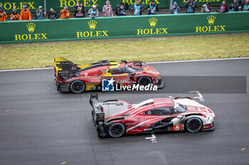 2024-06-16 - 51 PIER GUIDI Alessandro (ita), CALADO James (gbr), GIOVINAZZI Antonio (ita), Ferrari AF Corse, Ferrari 499P #51, Hypercar, FIA WEC, action, 06 ESTRE Kevin (fra), LOTTERER André (ger), VANTHOOR Laurens (bel), Porsche Penske Motorsport, Porsche 963 #06, Hypercar, FIA WEC, action during the 2024 24 Hours of Le Mans, 4th round of the 2024 FIA World Endurance Championship, on the Circuit des 24 Heures du Mans, from June 15 to 16, 2024 in Le Mans, France - 24 HEURES DU MANS 2024 - RACE - ENDURANCE - MOTORS