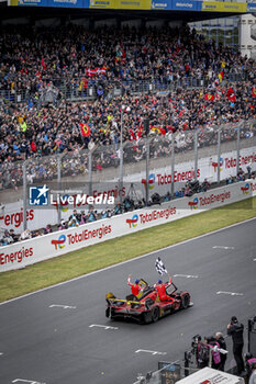 2024-06-16 - 50 FUOCO Antonio (ita), MOLINA Miguel (spa), NIELSEN Nicklas (dnk), Ferrari AF Corse, Ferrari 499P #50, Hypercar, FIA WEC, finish line, arrivee, portrait during the 2024 24 Hours of Le Mans, 4th round of the 2024 FIA World Endurance Championship, on the Circuit des 24 Heures du Mans, from June 15 to 16, 2024 in Le Mans, France - 24 HEURES DU MANS 2024 - RACE - ENDURANCE - MOTORS