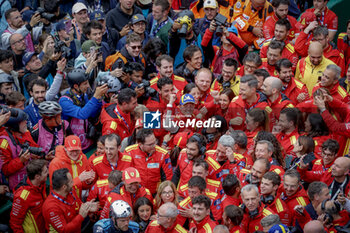 2024-06-16 - finish line, arrivee, podium, portrait ambiance pitlane, 50 FUOCO Antonio (ita), MOLINA Miguel (spa), NIELSEN Nicklas (dnk), Ferrari AF Corse, Ferrari 499P #50, Hypercar, FIA WEC, portrait during the 2024 24 Hours of Le Mans, 4th round of the 2024 FIA World Endurance Championship, on the Circuit des 24 Heures du Mans, from June 15 to 16, 2024 in Le Mans, France - 24 HEURES DU MANS 2024 - RACE - ENDURANCE - MOTORS