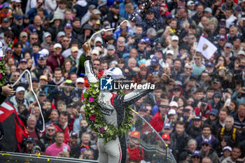 2024-06-16 - GELAEL Sean (ind), Team WRT, BMW M4 GT3 #31, LM GT3, FIA WEC, portrait Podium portrait during the 2024 24 Hours of Le Mans, 4th round of the 2024 FIA World Endurance Championship, on the Circuit des 24 Heures du Mans, from June 15 to 16, 2024 in Le Mans, France - 24 HEURES DU MANS 2024 - RACE - ENDURANCE - MOTORS