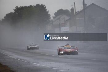 2024-06-16 - 50 FUOCO Antonio (ita), MOLINA Miguel (spa), NIELSEN Nicklas (dnk), Ferrari AF Corse, Ferrari 499P #50, Hypercar, FIA WEC, action during the 2024 24 Hours of Le Mans, 4th round of the 2024 FIA World Endurance Championship, on the Circuit des 24 Heures du Mans, from June 15 to 16, 2024 in Le Mans, France - 24 HEURES DU MANS 2024 - RACE - ENDURANCE - MOTORS