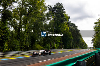 2024-06-16 - 07 CONWAY Mike (gbr), KOBAYASHI Kamui (jpn), DE VRIES Nyck (nld), Toyota Gazoo Racing, Toyota GR010 - Hybrid #07, Hypercar, FIA WEC, action during the 2024 24 Hours of Le Mans, 4th round of the 2024 FIA World Endurance Championship, on the Circuit des 24 Heures du Mans, from June 15 to 16, 2024 in Le Mans, France - 24 HEURES DU MANS 2024 - RACE - ENDURANCE - MOTORS