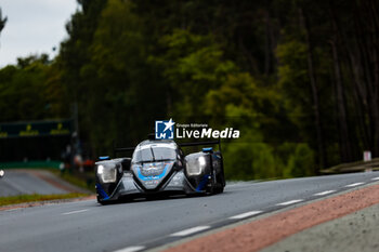 2024-06-16 - 37 FLUXA Lorenzo (spa), JAKOBSEN Malthe (dnk), MIYATA Ritomo (jpn), Cool Racing, Oreca 07 - Gibson #37, LMP2, action during the 2024 24 Hours of Le Mans, 4th round of the 2024 FIA World Endurance Championship, on the Circuit des 24 Heures du Mans, from June 15 to 16, 2024 in Le Mans, France - 24 HEURES DU MANS 2024 - RACE - ENDURANCE - MOTORS