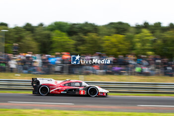 2024-06-16 - 06 ESTRE Kevin (fra), LOTTERER André (ger), VANTHOOR Laurens (bel), Porsche Penske Motorsport, Porsche 963 #06, Hypercar, FIA WEC, action during the 2024 24 Hours of Le Mans, 4th round of the 2024 FIA World Endurance Championship, on the Circuit des 24 Heures du Mans, from June 15 to 16, 2024 in Le Mans, France - 24 HEURES DU MANS 2024 - RACE - ENDURANCE - MOTORS