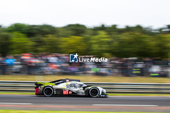 2024-06-16 - 93 VERGNE Jean-Eric (fra), JENSEN Mikkel (dnk), MULLER Nico (swi), Peugeot TotalEnergies, Peugeot 9x8 #93, Hypercar, FIA WEC, action during the 2024 24 Hours of Le Mans, 4th round of the 2024 FIA World Endurance Championship, on the Circuit des 24 Heures du Mans, from June 15 to 16, 2024 in Le Mans, France - 24 HEURES DU MANS 2024 - RACE - ENDURANCE - MOTORS