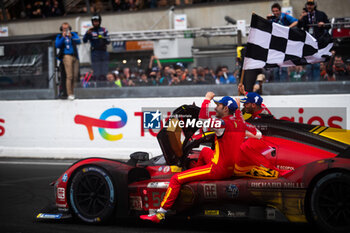 2024-06-16 - 50 FUOCO Antonio (ita), MOLINA Miguel (spa), NIELSEN Nicklas (dnk), Ferrari AF Corse, Ferrari 499P #50, Hypercar, FIA WEC, action during the podium of the 2024 24 Hours of Le Mans, 4th round of the 2024 FIA World Endurance Championship, on the Circuit des 24 Heures du Mans, from June 15 to 16, 2024 in Le Mans, France - 24 HEURES DU MANS 2024 - PODIUM - ENDURANCE - MOTORS