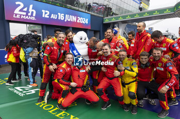 2024-06-16 - 50 FUOCO Antonio (ita), MOLINA Miguel (spa), NIELSEN Nicklas (dnk), Ferrari AF Corse, Ferrari 499P #50, Hypercar, FIA WEC, celebrating their win during the podium of the 2024 24 Hours of Le Mans, 4th round of the 2024 FIA World Endurance Championship, on the Circuit des 24 Heures du Mans, from June 15 to 16, 2024 in Le Mans, France - 24 HEURES DU MANS 2024 - PODIUM - ENDURANCE - MOTORS