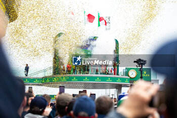 2024-06-16 - Podium, 50 FUOCO Antonio (ita), MOLINA Miguel (spa), NIELSEN Nicklas (dnk), Ferrari AF Corse, Ferrari 499P #50, Hypercar, FIA WEC, 07 CONWAY Mike (gbr), KOBAYASHI Kamui (jpn), DE VRIES Nyck (nld), Toyota Gazoo Racing, Toyota GR010 - Hybrid #07, Hypercar, FIA WEC, 51 PIER GUIDI Alessandro (ita), CALADO James (gbr), GIOVINAZZI Antonio (ita), Ferrari AF Corse, Ferrari 499P #51, Hypercar, FIA WEC, action during the podium of the 2024 24 Hours of Le Mans, 4th round of the 2024 FIA World Endurance Championship, on the Circuit des 24 Heures du Mans, from June 15 to 16, 2024 in Le Mans, France - 24 HEURES DU MANS 2024 - PODIUM - ENDURANCE - MOTORS