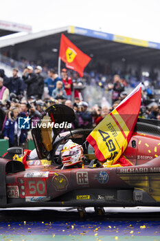 2024-06-16 - 50 FUOCO Antonio (ita), MOLINA Miguel (spa), NIELSEN Nicklas (dnk), Ferrari AF Corse, Ferrari 499P #50, Hypercar, FIA WEC, detail, dirt during the podium of the 2024 24 Hours of Le Mans, 4th round of the 2024 FIA World Endurance Championship, on the Circuit des 24 Heures du Mans, from June 15 to 16, 2024 in Le Mans, France - 24 HEURES DU MANS 2024 - PODIUM - ENDURANCE - MOTORS