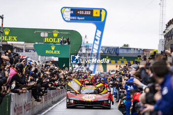 2024-06-16 - 50 FUOCO Antonio (ita), MOLINA Miguel (spa), NIELSEN Nicklas (dnk), Ferrari AF Corse, Ferrari 499P #50, Hypercar, FIA WEC, celebrating their win during the podium of the 2024 24 Hours of Le Mans, 4th round of the 2024 FIA World Endurance Championship, on the Circuit des 24 Heures du Mans, from June 15 to 16, 2024 in Le Mans, France - 24 HEURES DU MANS 2024 - PODIUM - ENDURANCE - MOTORS