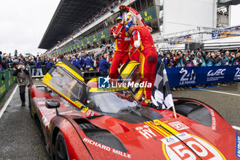 2024-06-16 - 50 FUOCO Antonio (ita), MOLINA Miguel (spa), NIELSEN Nicklas (dnk), Ferrari AF Corse, Ferrari 499P #50, Hypercar, FIA WEC, celebrating their win during the podium of the 2024 24 Hours of Le Mans, 4th round of the 2024 FIA World Endurance Championship, on the Circuit des 24 Heures du Mans, from June 15 to 16, 2024 in Le Mans, France - 24 HEURES DU MANS 2024 - PODIUM - ENDURANCE - MOTORS