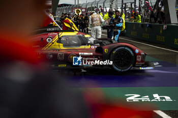 2024-06-16 - 51 PIER GUIDI Alessandro (ita), CALADO James (gbr), GIOVINAZZI Antonio (ita), Ferrari AF Corse, Ferrari 499P #51, Hypercar, FIA WEC, illustration post race on parc ferme during the podium of the 2024 24 Hours of Le Mans, 4th round of the 2024 FIA World Endurance Championship, on the Circuit des 24 Heures du Mans, from June 15 to 16, 2024 in Le Mans, France - 24 HEURES DU MANS 2024 - PODIUM - ENDURANCE - MOTORS