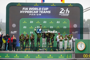 2024-06-16 - Hypercar Privateer podium during the podium of the 2024 24 Hours of Le Mans, 4th round of the 2024 FIA World Endurance Championship, on the Circuit des 24 Heures du Mans, from June 15 to 16, 2024 in Le Mans, France - 24 HEURES DU MANS 2024 - PODIUM - ENDURANCE - MOTORS