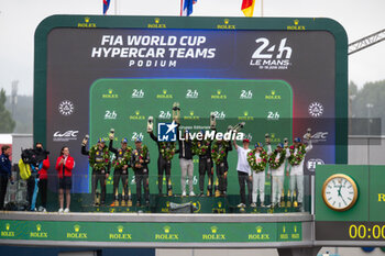 2024-06-16 - Hypercar Privateer podium during the podium of the 2024 24 Hours of Le Mans, 4th round of the 2024 FIA World Endurance Championship, on the Circuit des 24 Heures du Mans, from June 15 to 16, 2024 in Le Mans, France - 24 HEURES DU MANS 2024 - PODIUM - ENDURANCE - MOTORS