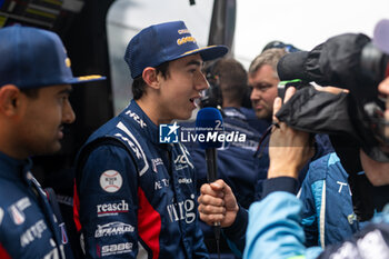 2024-06-16 - SIEGEL Nolan (usa), United Autosports, Oreca 07 - Gibson #22, LMP2, portrait during the podium of the 2024 24 Hours of Le Mans, 4th round of the 2024 FIA World Endurance Championship, on the Circuit des 24 Heures du Mans, from June 15 to 16, 2024 in Le Mans, France - 24 HEURES DU MANS 2024 - PODIUM - ENDURANCE - MOTORS