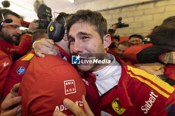 2024-06-16 - 50 FUOCO Antonio (ita), MOLINA Miguel (spa), NIELSEN Nicklas (dnk), Ferrari AF Corse, Ferrari 499P #50, Hypercar, FIA WEC, ambiance portrait victoire winner during the podium of the 2024 24 Hours of Le Mans, 4th round of the 2024 FIA World Endurance Championship, on the Circuit des 24 Heures du Mans, from June 15 to 16, 2024 in Le Mans, France - 24 HEURES DU MANS 2024 - PODIUM - ENDURANCE - MOTORS