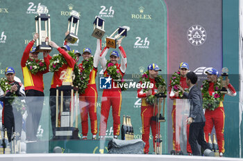 2024-06-16 - 50 FUOCO Antonio (ita), MOLINA Miguel (spa), NIELSEN Nicklas (dnk), Ferrari AF Corse, Ferrari 499P #50, Hypercar, FIA WEC, ambiance portrait victoire winner PODIUM during the podium of the 2024 24 Hours of Le Mans, 4th round of the 2024 FIA World Endurance Championship, on the Circuit des 24 Heures du Mans, from June 15 to 16, 2024 in Le Mans, France - 24 HEURES DU MANS 2024 - PODIUM - ENDURANCE - MOTORS